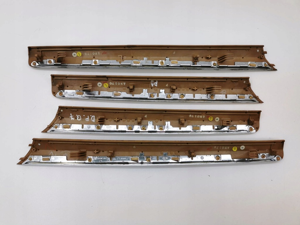 фото №9, Audi q7 4l 2007 молдинг оббивка двері передніх