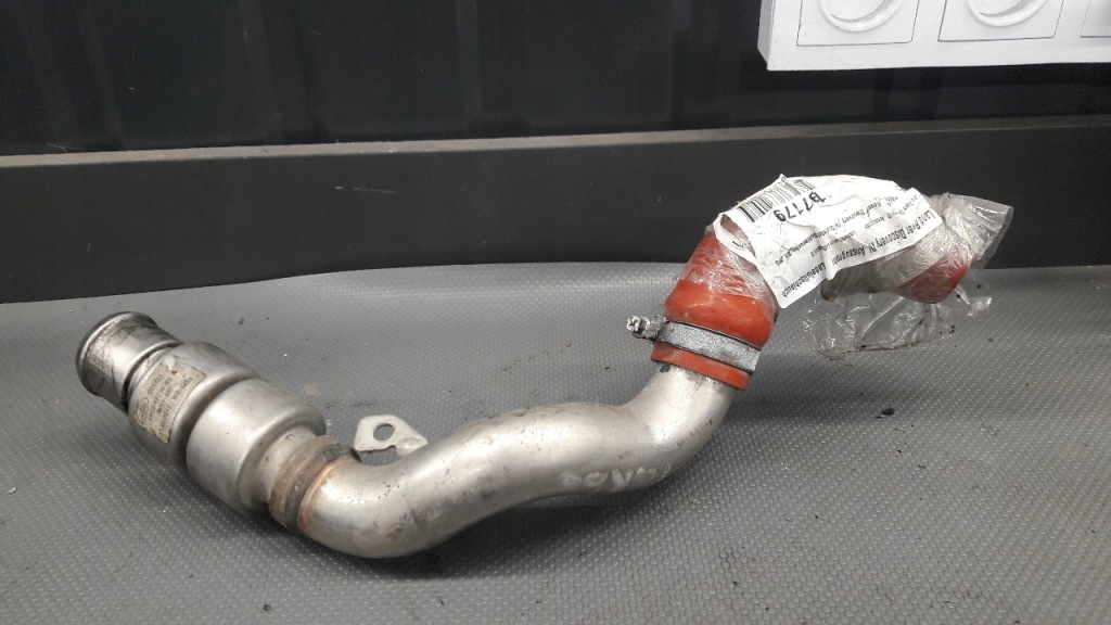 Ah22-9f788-be пабтрубок  труба интеркулер range rover sp Доставка