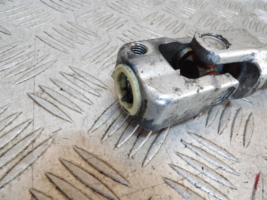 Jeep grand cherokee wk2 хрестовина колонки кермового p05057539ae Недорого