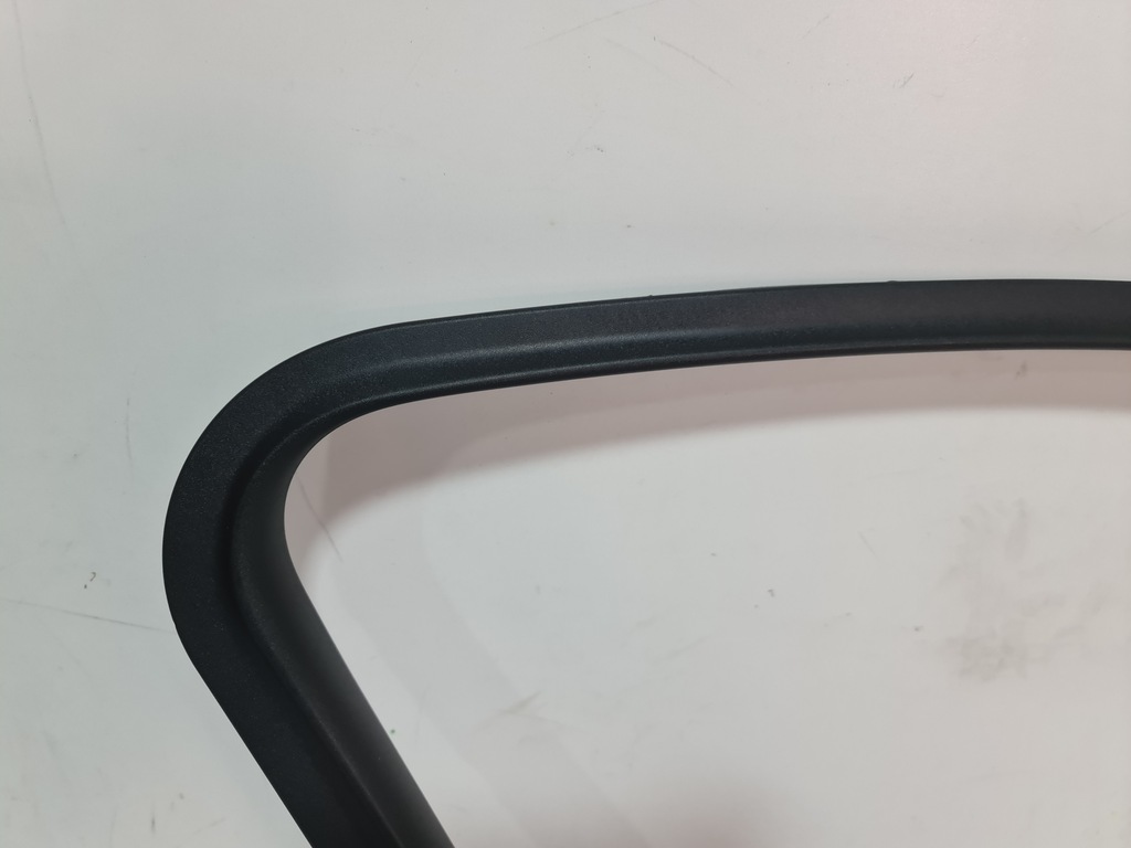 фото №4, Opel crossland x рамка защита рамы дверь левая перед 13452115