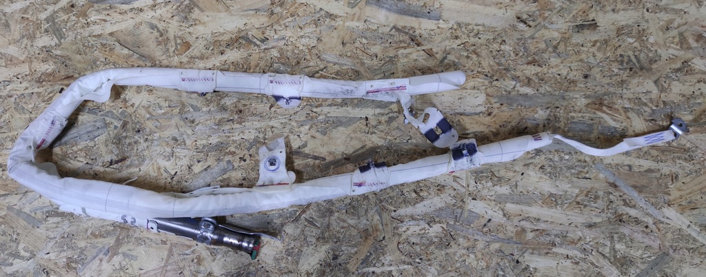 фото №1, Шторка безпеки права renault megane iv hb