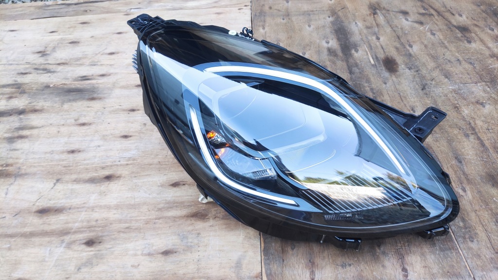 фото №1, Ford puma mk2 лампа права перед лампа права передня st line led 2023r