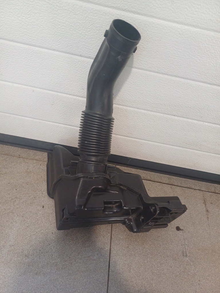 фото №6, Впуск резонатор повітря peugeot 308 berlingo iii 1,5 hdi 9810920880