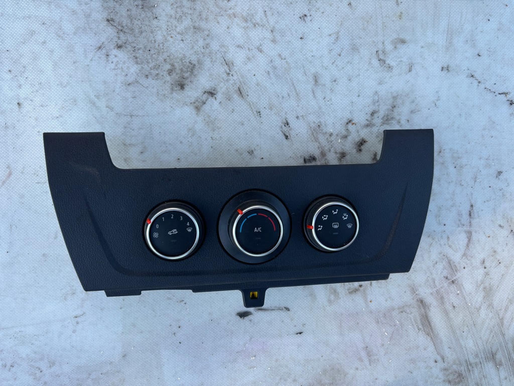 фото №1, Renault master 3 iii рамка радіо панель кондиціонера 682606899r