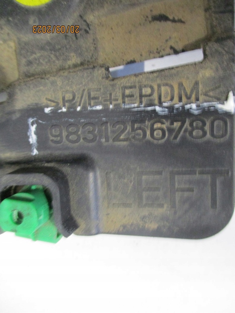 фото №6, Подкрылок citroen c4 iii 9831256780 9831256680