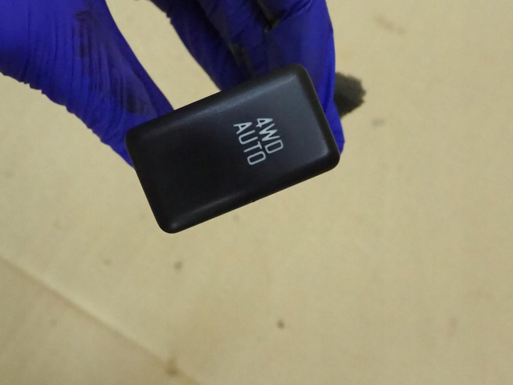 фото №10, Isuzu trooper ii 99-02 monterey i перемикач 4wd авто