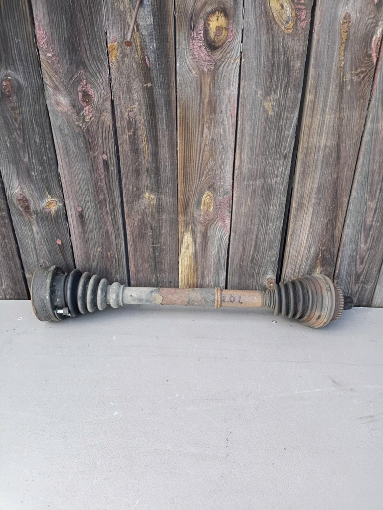 фото №1, Привідний вал передня ліва audi 80 b4 2.0