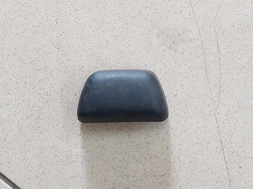 Купити Заглушка пластик поперечина задній jeep wrangler jk u37dx9ac