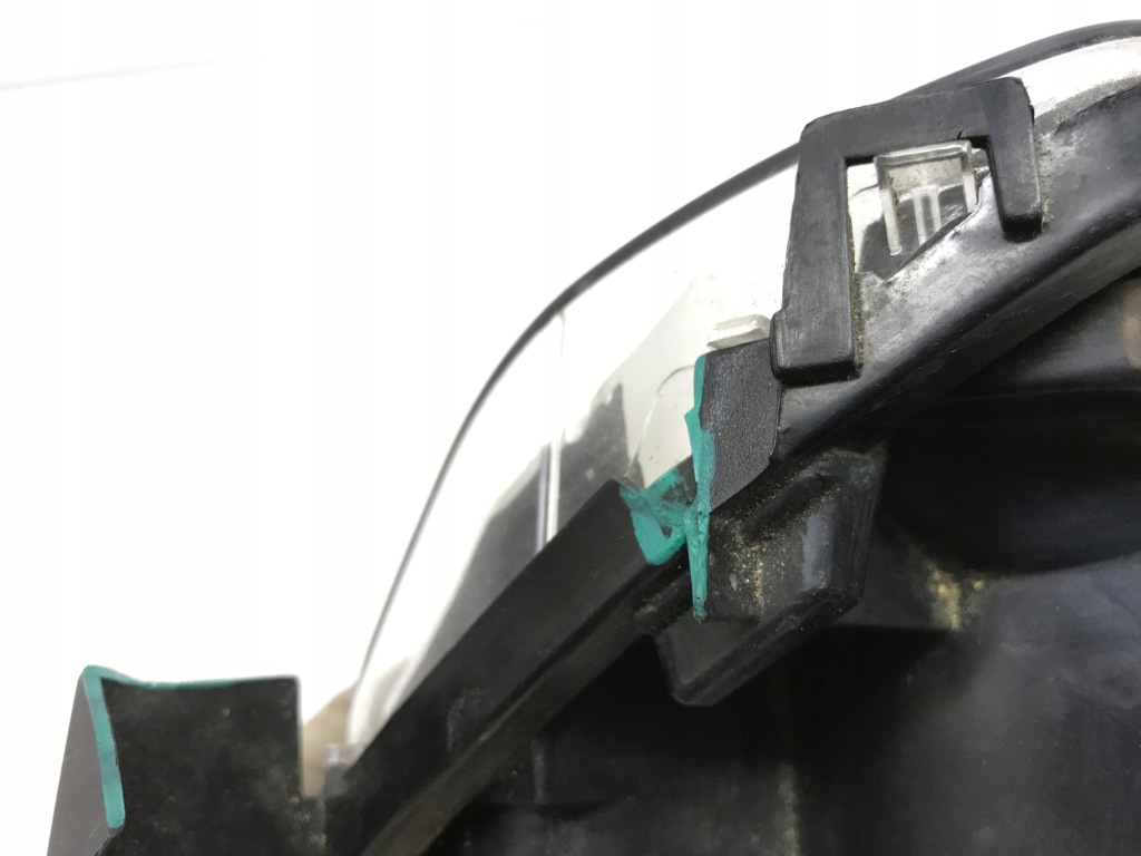 Купити Лампа протитуманна перед права peugeot 308 408 308cc 308sw 9670528280