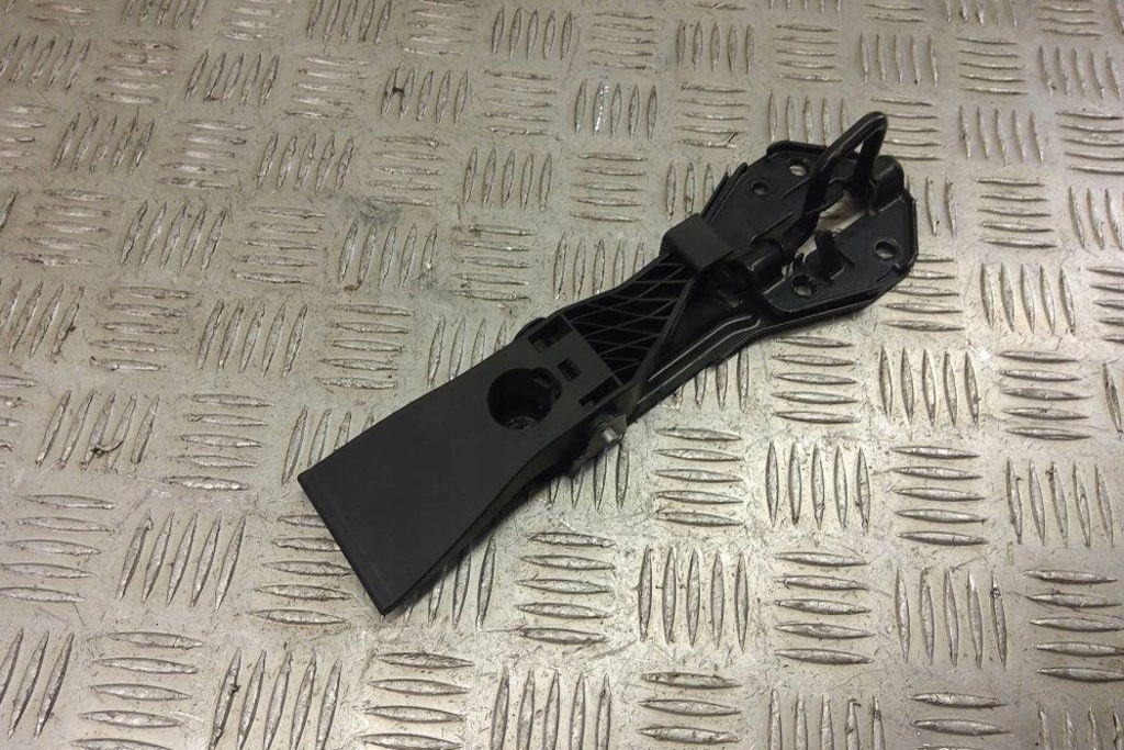 фото №11, Защёлка безопасности капот land rover range rover i 4g0823480a 5.0l