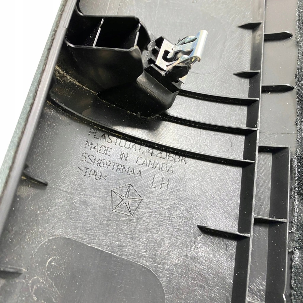 фото №8, Dodge charger 2022 левая сторона обшивка стоек