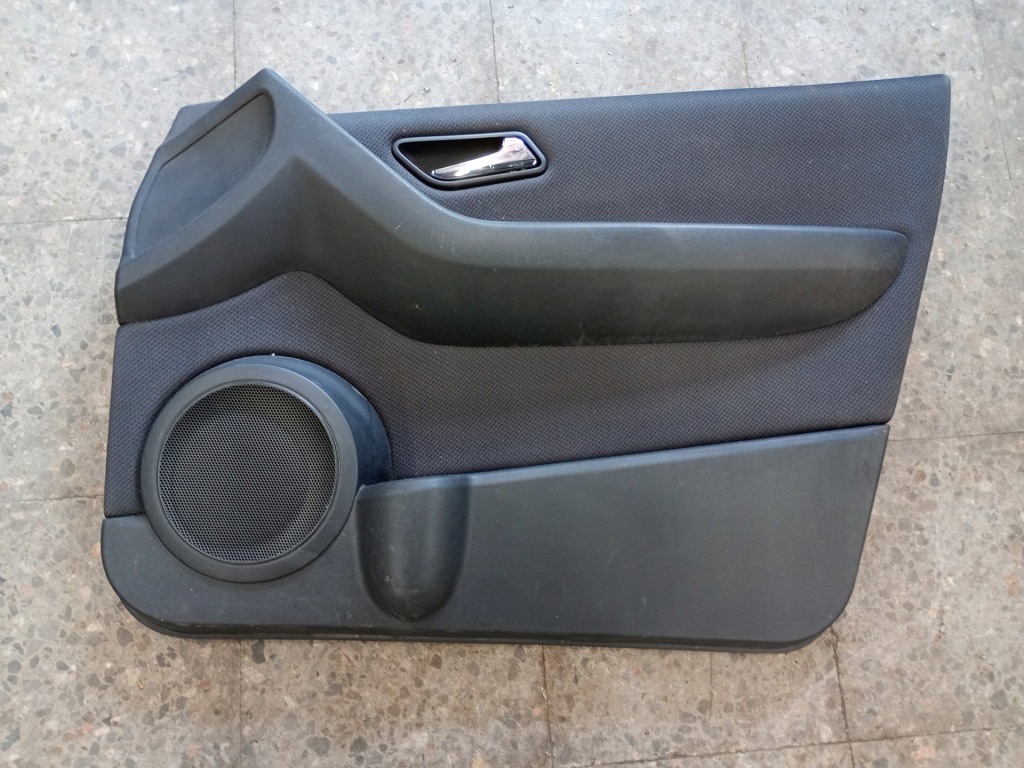 фото №1, A1697200470 обшивка правий перед mercedes w169