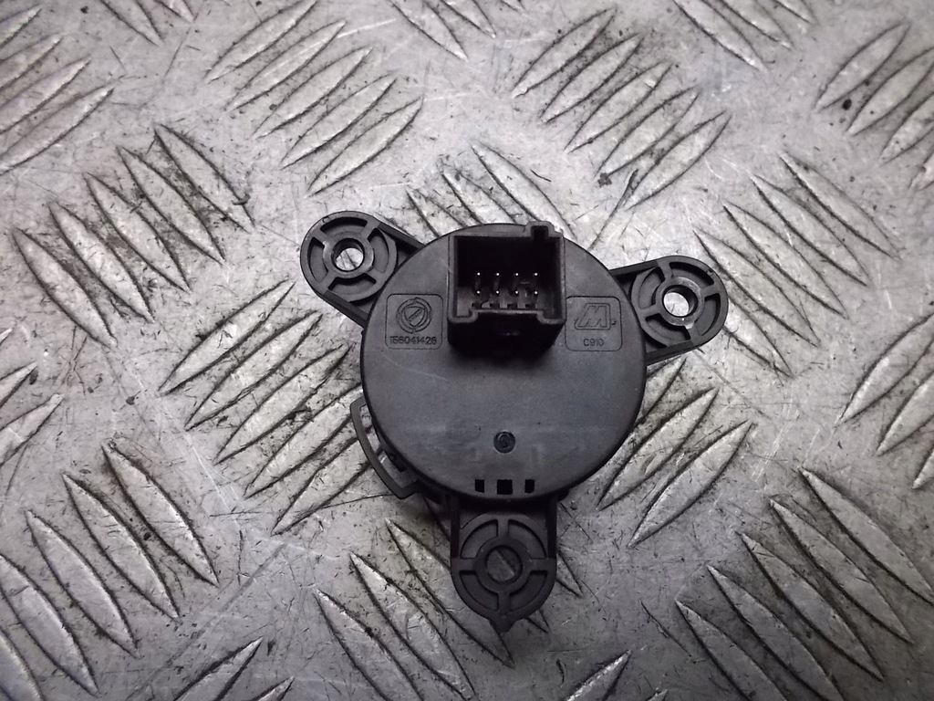 фото №2, Кнопка стоп запуск alfa romeo 159 1.9 jtdm 8v 156041426