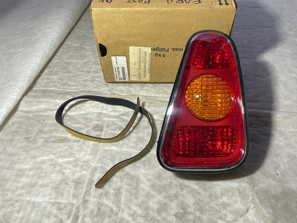 фото №4, Nowa оригинальная лампа задняя mini cooper r50 r53 one d s works правая rh задняя