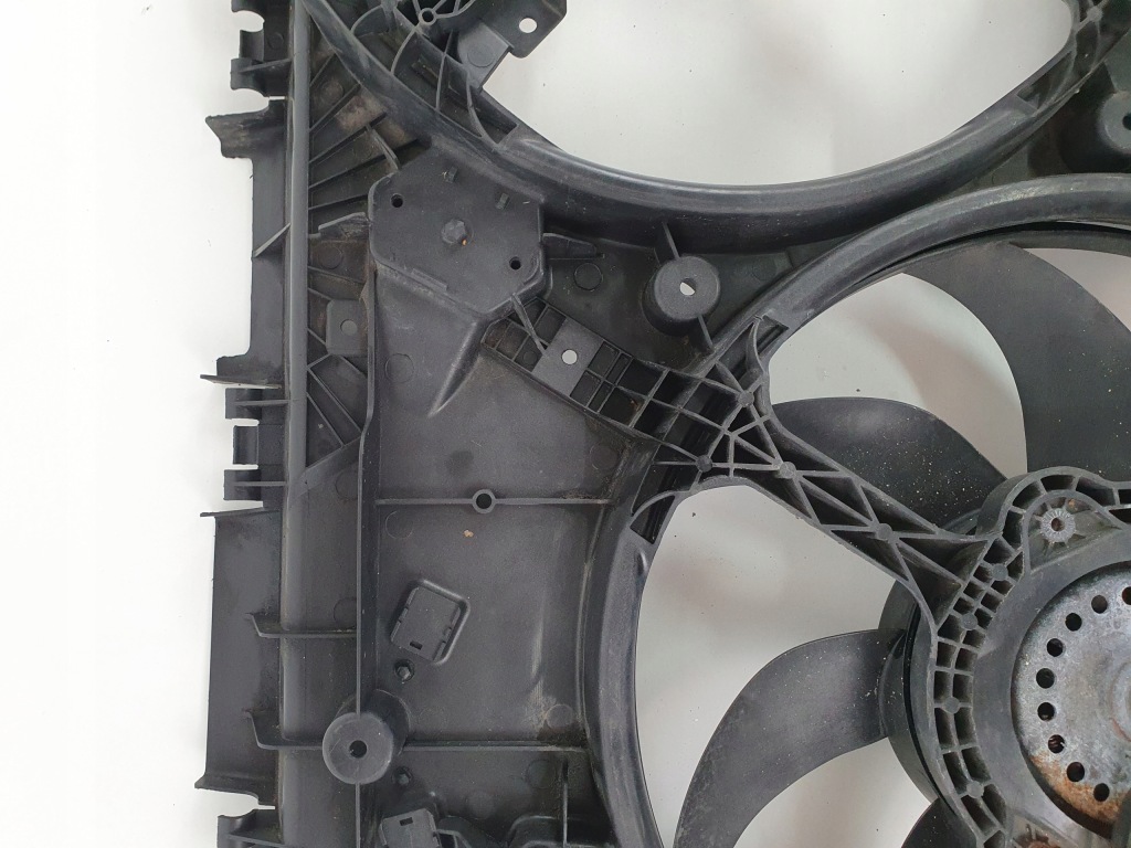 Fiat ducato boxer jumper 2.3 корпус вентилятор радіатора 1358020080 Недорого