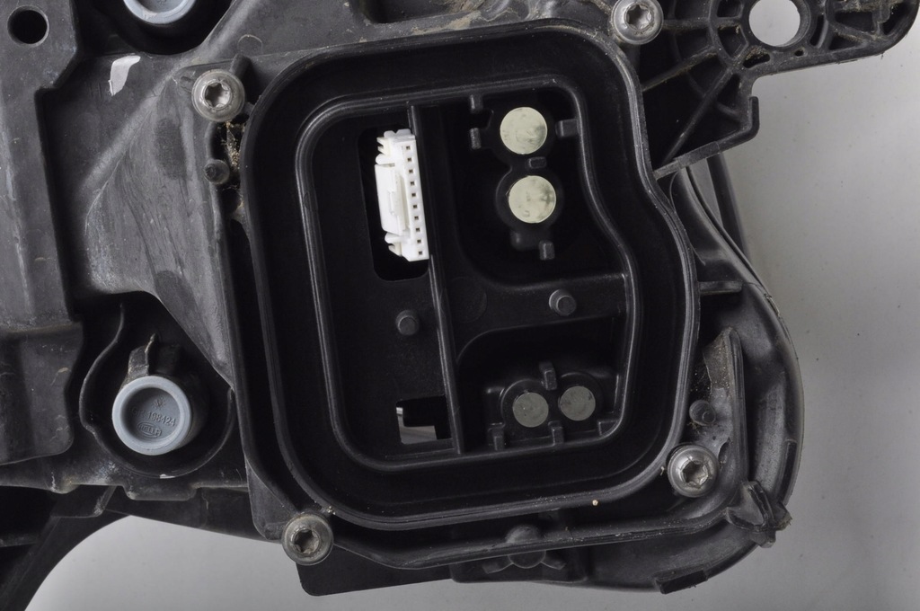 фото №9, Volvo s60 iii v60 ii лампа левая передняя левый перед mid led