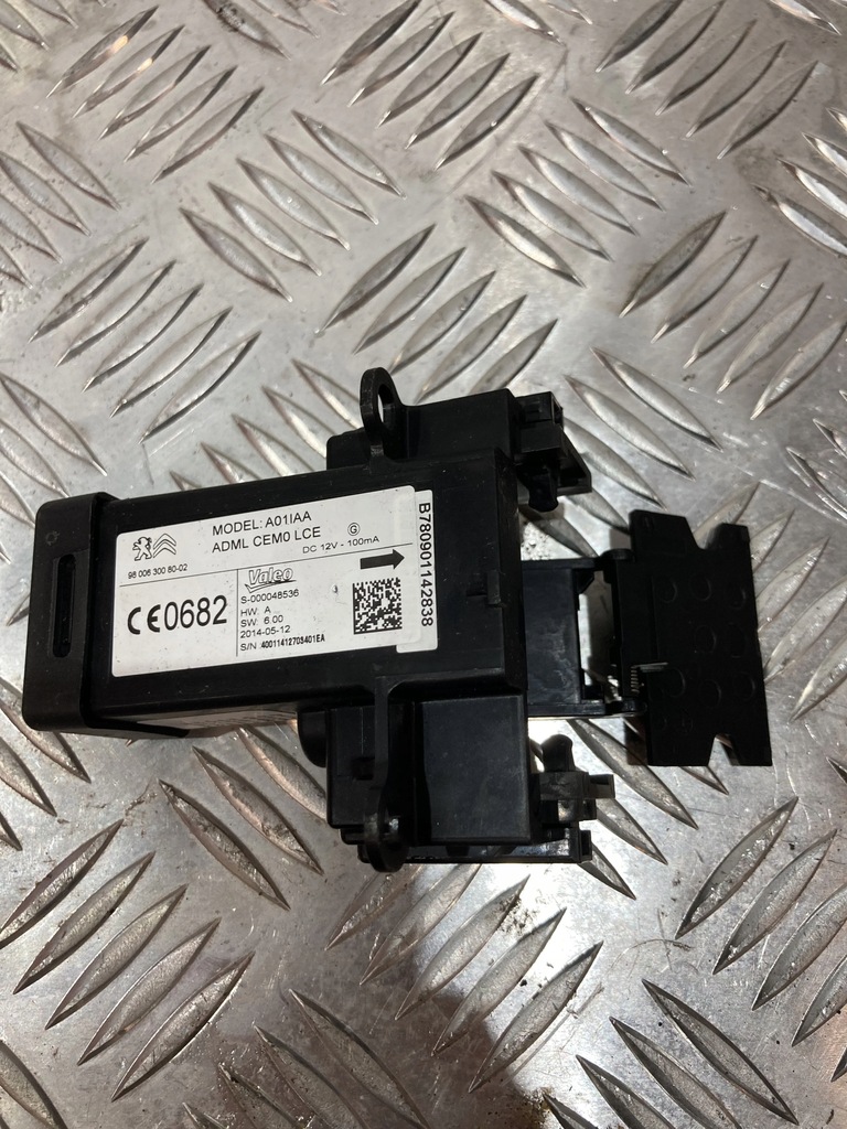 фото №1, Замок зажигания citroen c4 picasso ii 13- 9800630080