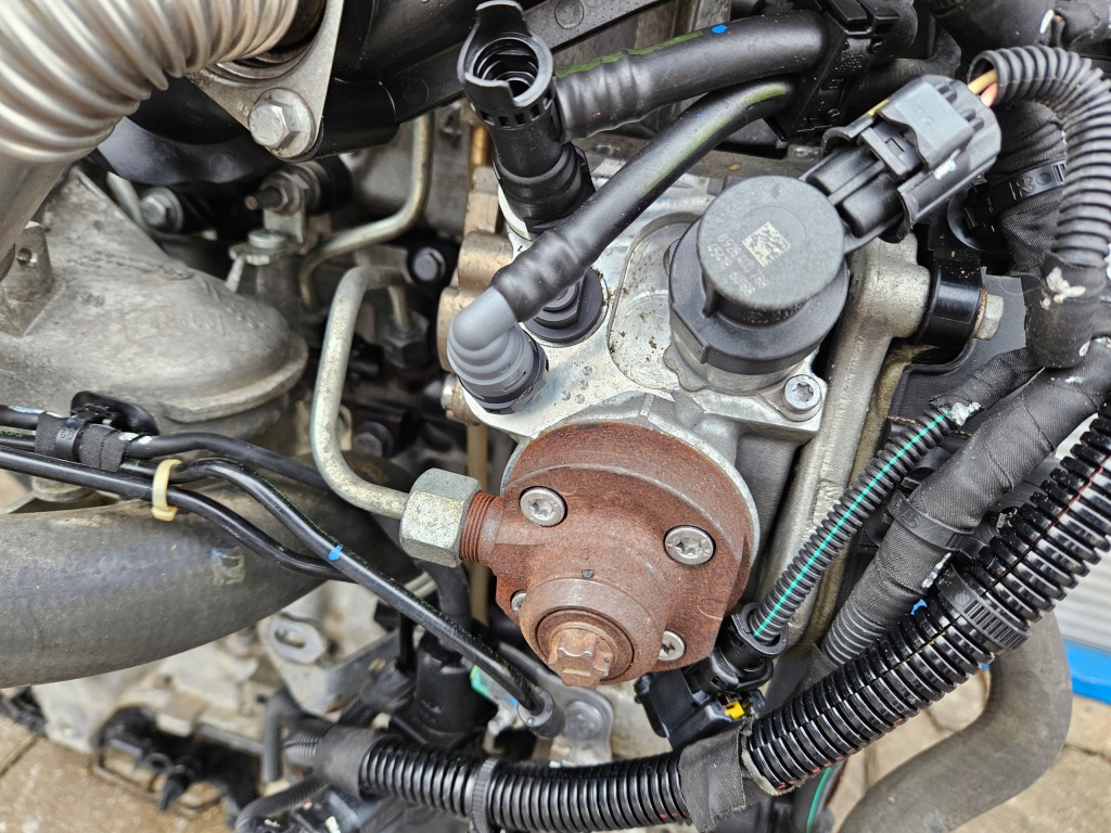 Citroen peugeot двигун 1.4 hdi 8h01 комплектний Зі Шроту