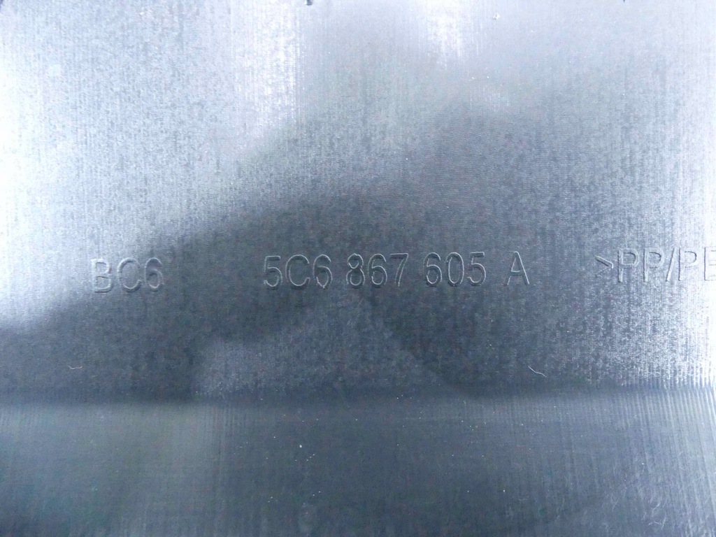 фото №8, Обивка крышки задняя багажника vw jetta vi sedan