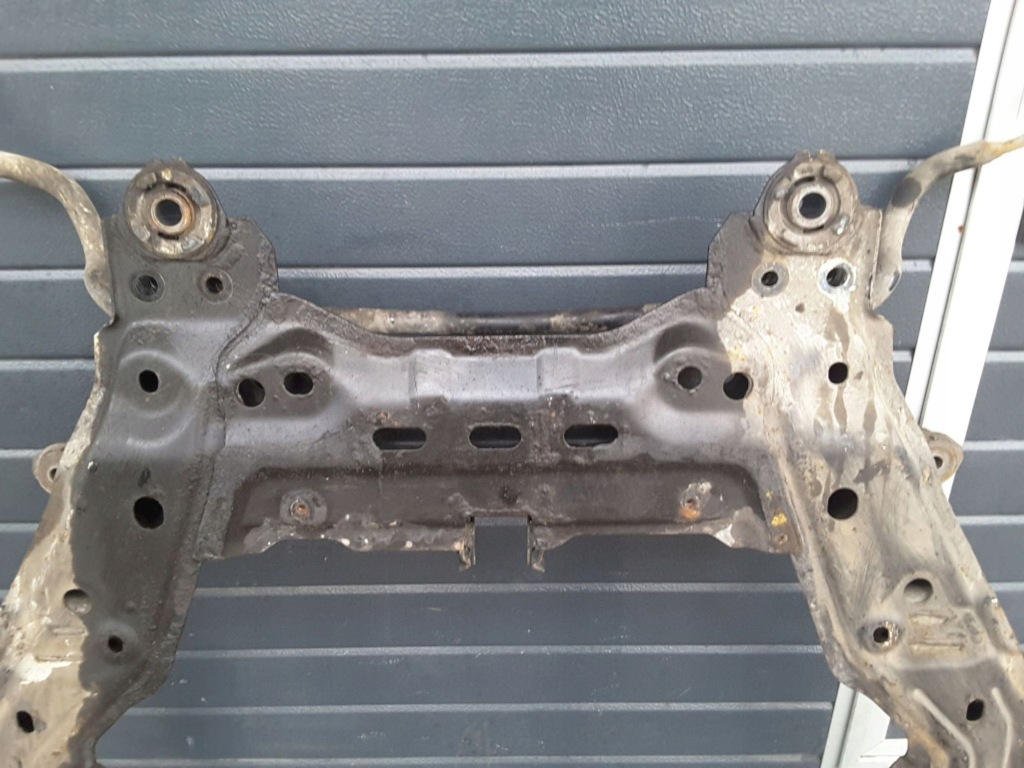 Підрамник передні mazda 6 Оригінал