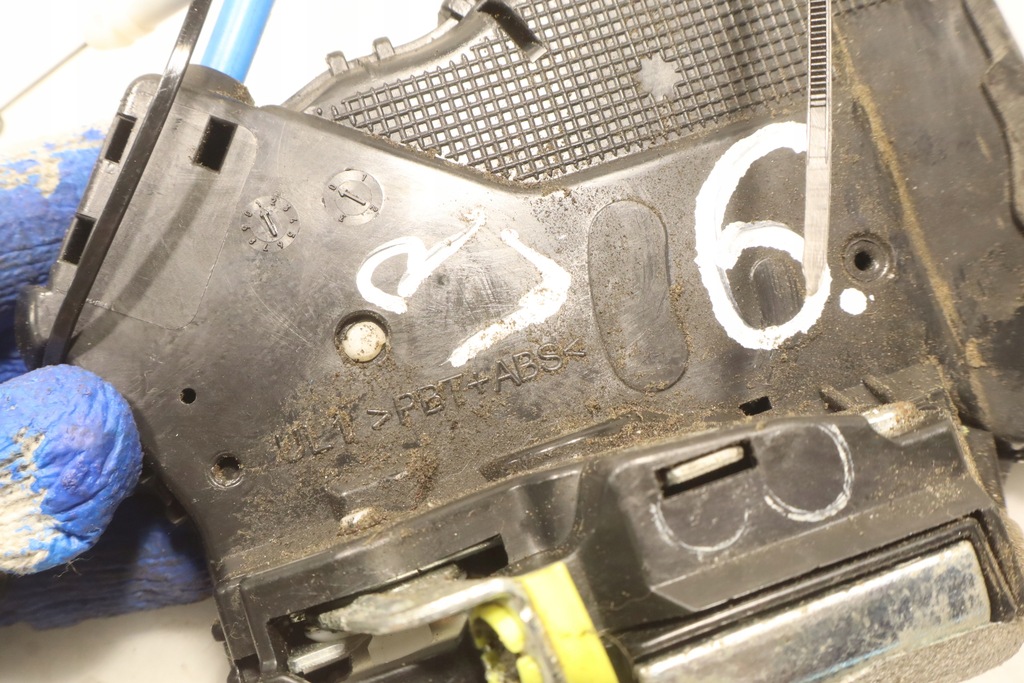 фото №7, Замок левый перед дверь toyota auris ii lift