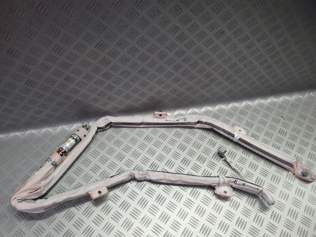 фото №1, Шторка безпеки права opel astra k kombi 39058588