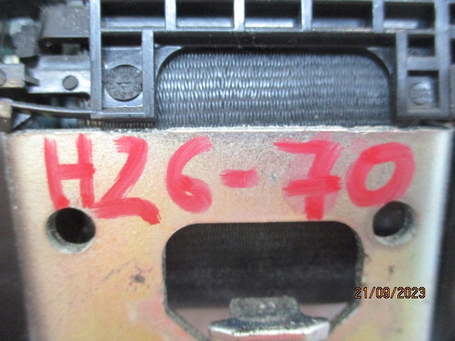 фото №11, Peugeot 308 t9 pas безпеки правий передній