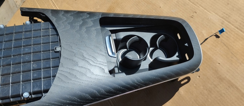 фото №4, Бардачок туннель средний dekor mercedes e klasa w214