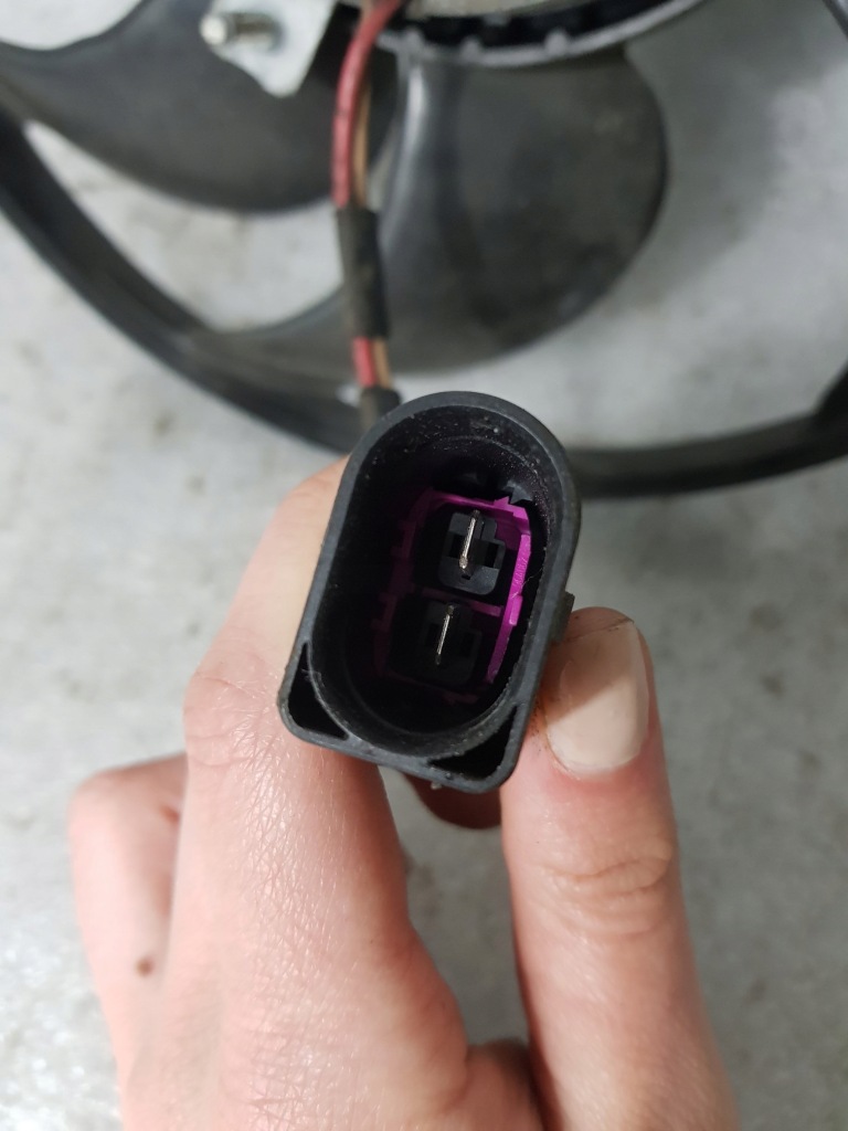 Вентилятор радиатора vw golf v audi a3 passat leon Оригинал