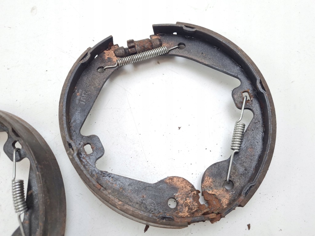 2006 mercedes-benz ml w164 тормозные колодки тормозные задние Киев