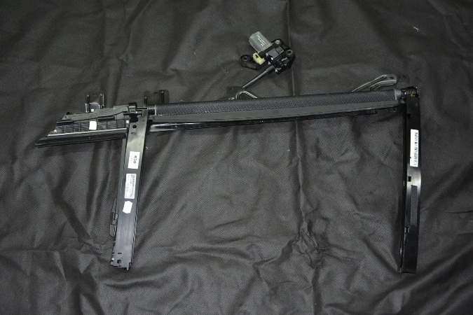 фото №1, Шторка дверь задняя моторчик bmw 7 f01 9141405