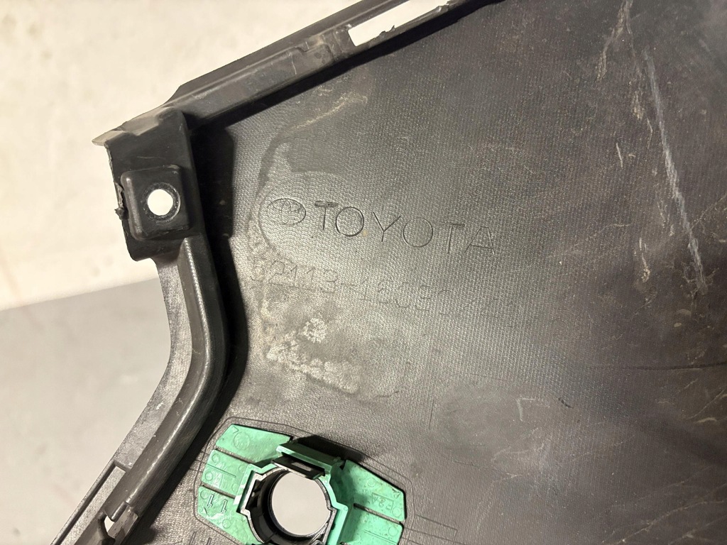 фото №9, Toyota corolla cross уголок бампера левый перед 52113-16030