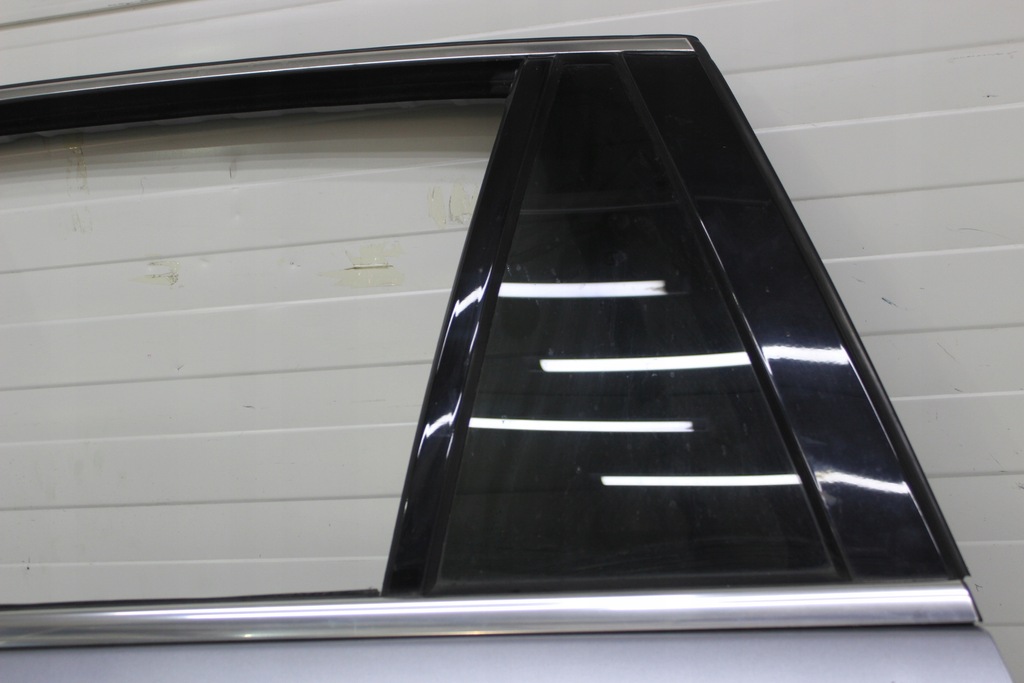 фото №4, Mercedes r klasa w251 двері лівий задня ліва задні 349 короткий