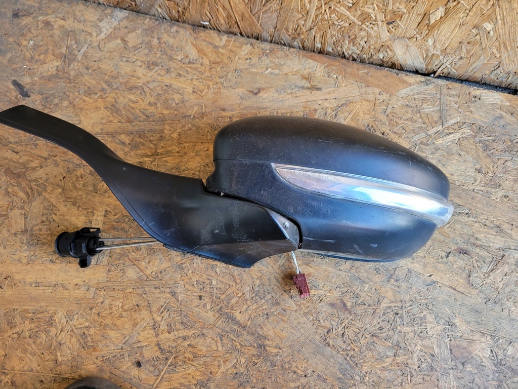 фото №5, Зеркало наружное левая peugeot 208 i 2008 i 2pin