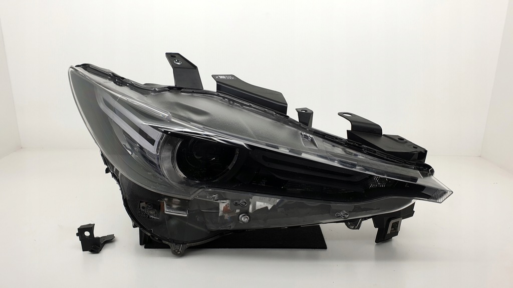 фото №1, Mazda cx5 ii 2 lift full led поворотна лампа права eu