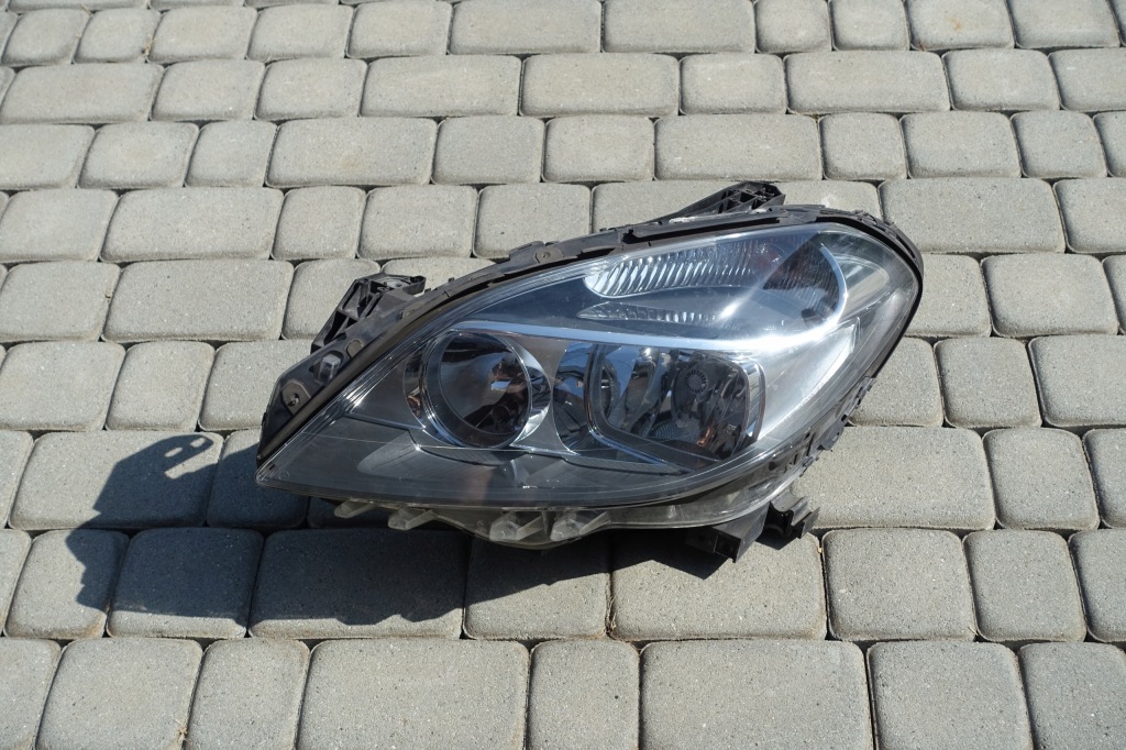 фото №1, Mercedes b-klasa w246 лампа передня ліва оригінал a2468200161