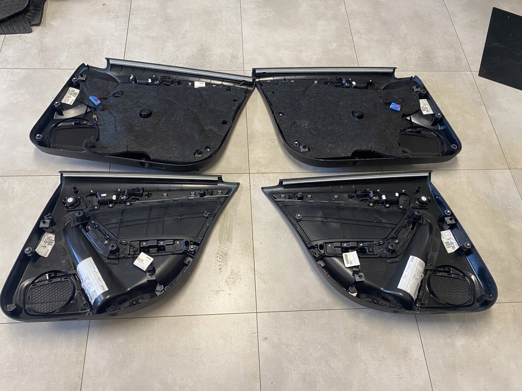 фото №11, Audi a4 b8 kombi обшивки обивка дверь комплект