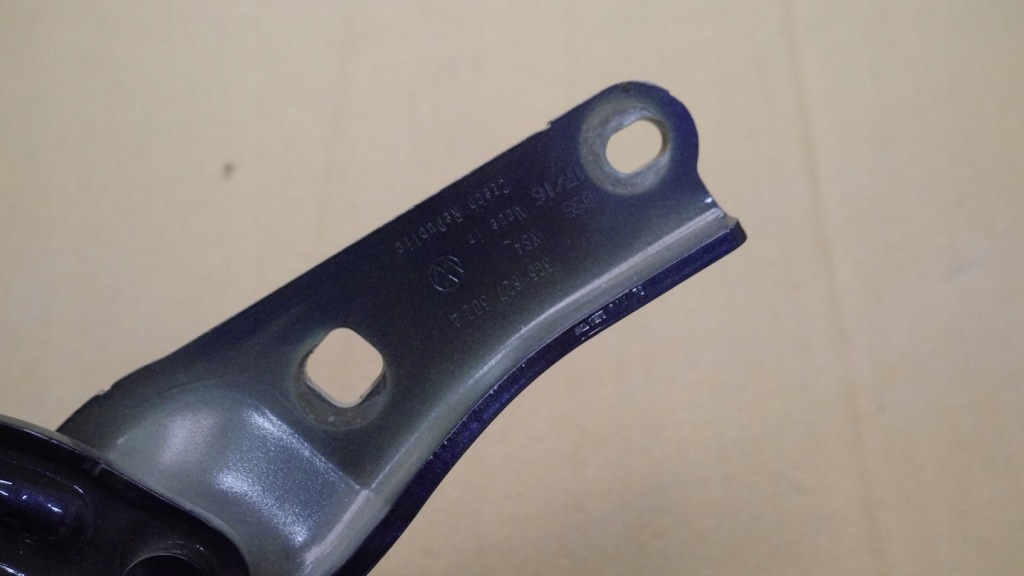 фото №3, Vw passat b8 петля кришки багажника правий lh5x