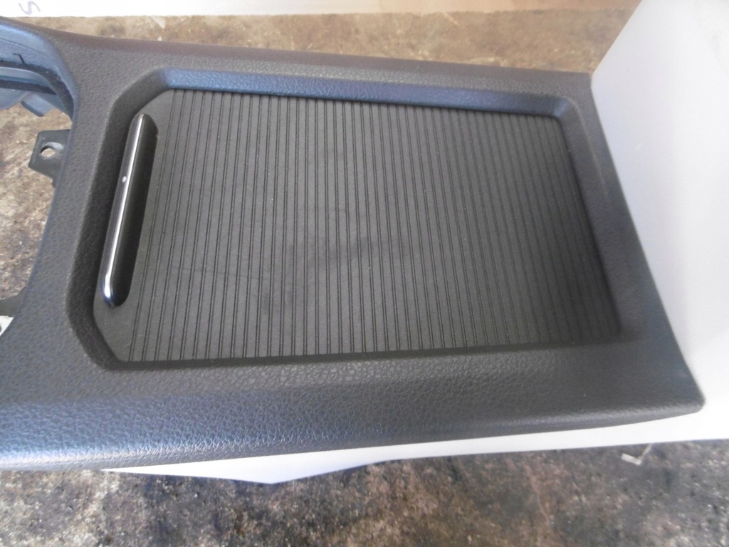 фото №4, Туннель средний подлокотник vw golf sportsvan кожа