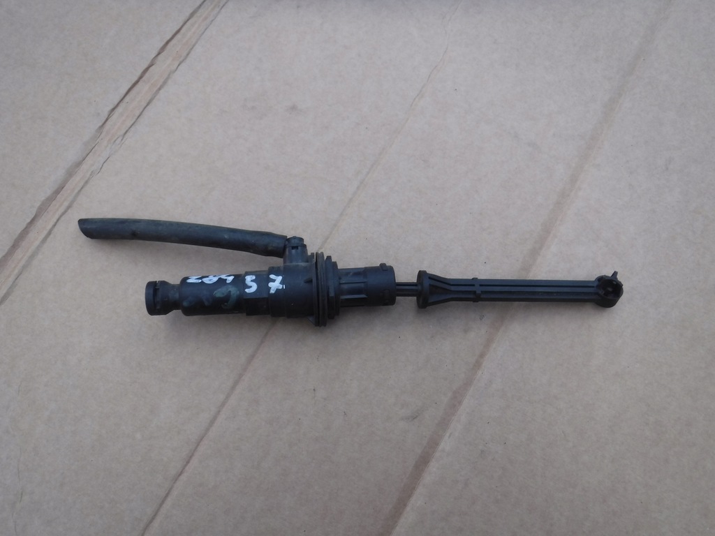 фото №1, Помпа сцепления renault laguna iii 306100032r