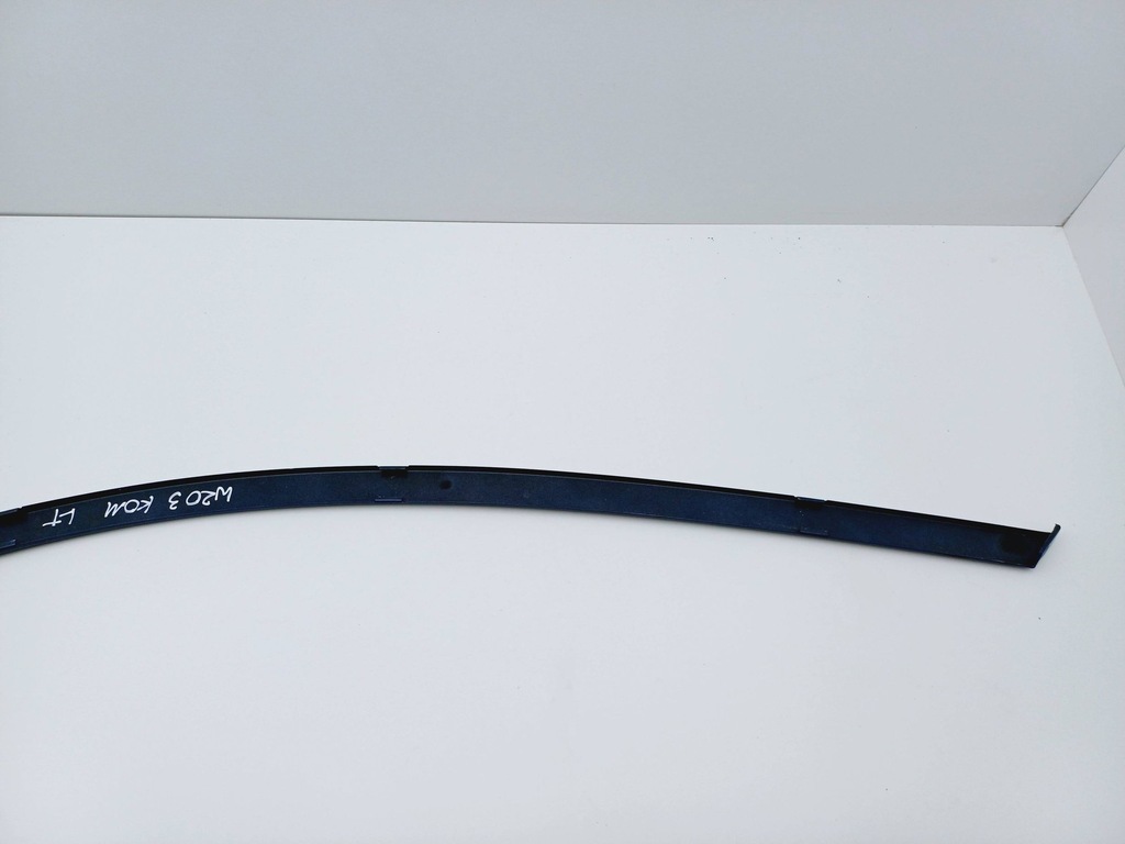 фото №7, Молдинг скло лівий задня mercedes c w203 kombi nr167