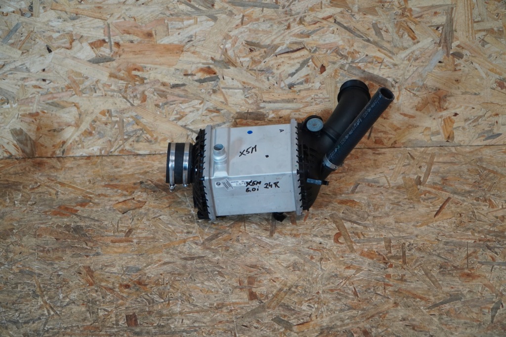 Интеркулер 5a2c233 5a2c232 bmw x5 m g05 x6 g06 4.4b 24r новая 0km оригинал с Разборки
