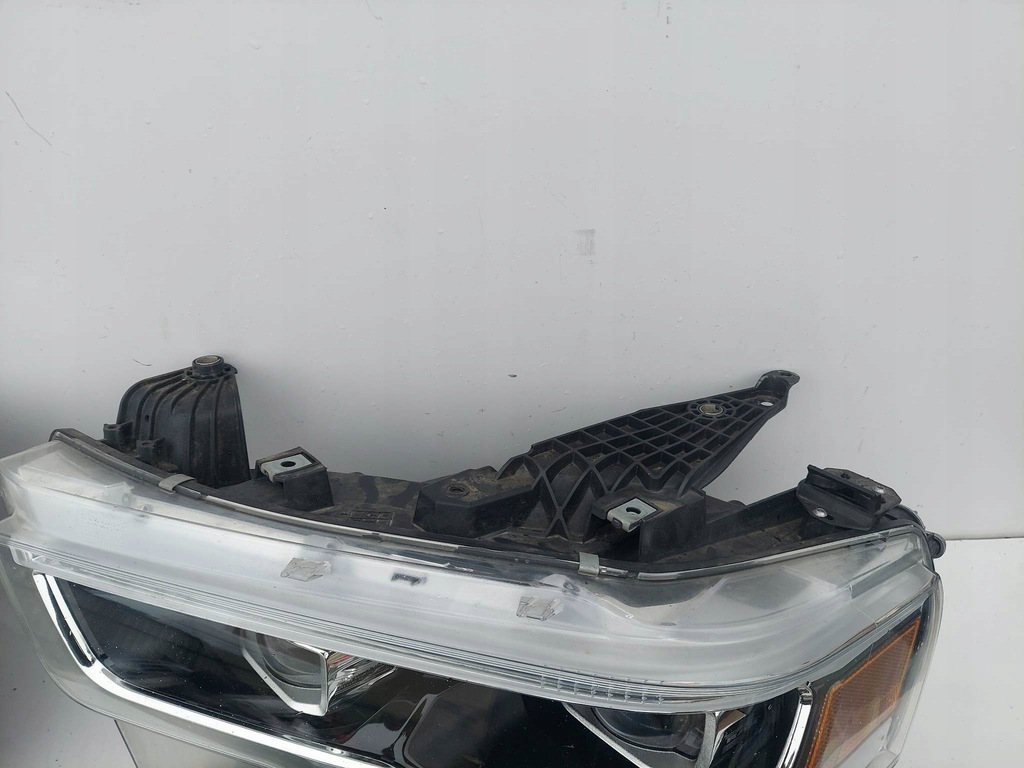 фото №9, Dodge ram 19- лампа левая правая перед full led kpl