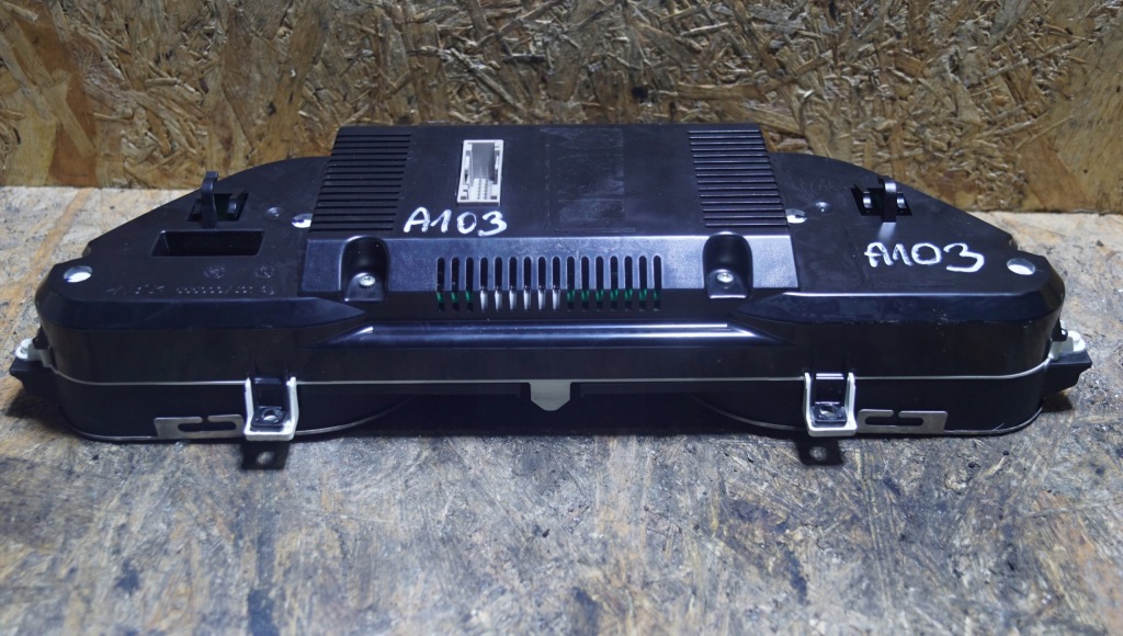 фото №7, Audi q7 счетчик приборная панель 4.2 fsi europa