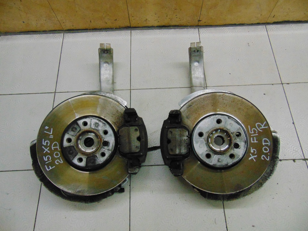 фото №1, Поворотный кулак левая правая bmw x5 f15 2.0d