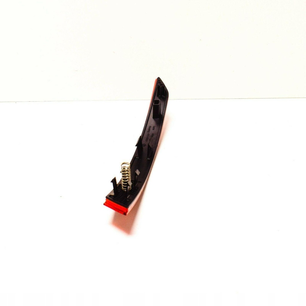 фото №15, Свет отражающий задние audi a4 avant 2016