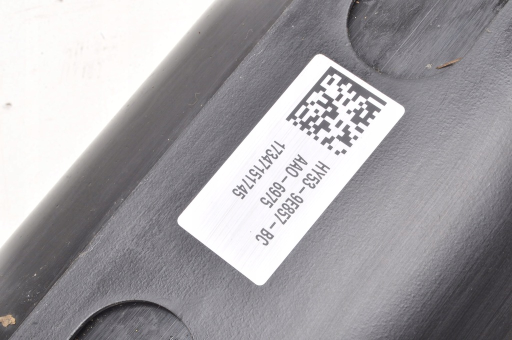 фото №8, Aston martin db11 4.0 фильтр угольный hy53-9e857-bc