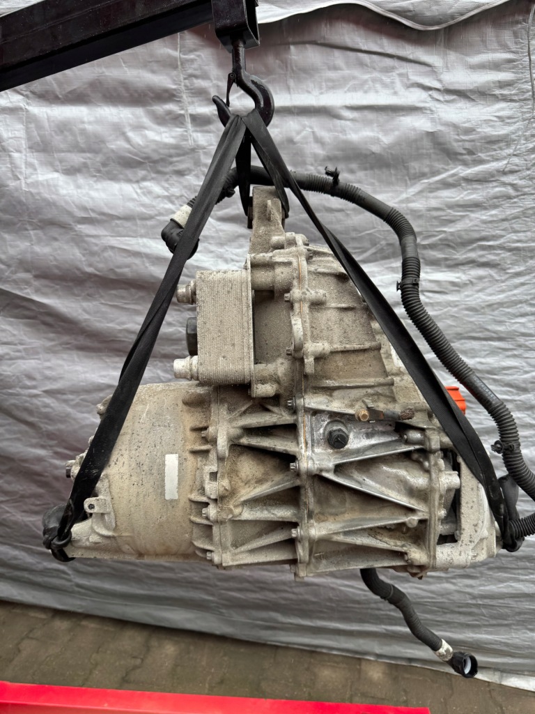 Купити Tesla model 3 standardowy zasięg задній двигун 1120980-00f