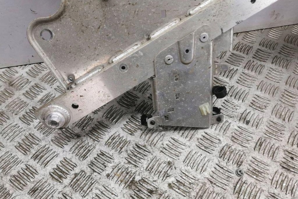 фото №7, Другое защита подвеска bmw i3 i01 6852878 0.6l 2015