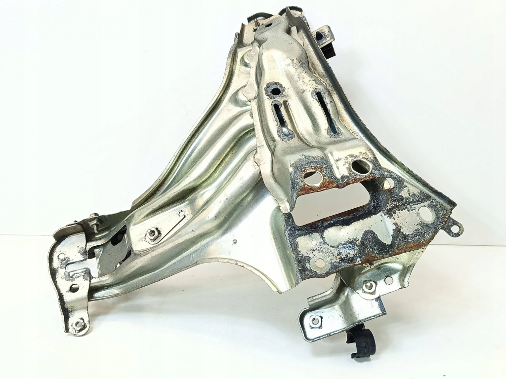 фото №1, Toyota prius + plus 12-16 кронштейн кронштейн инвертора преобразователя напряжения